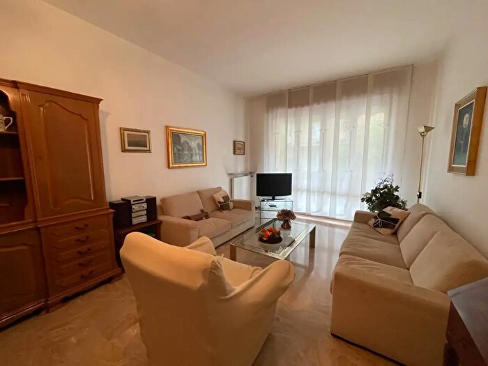 Appartamento trilocale in vendita in Via Riccardo Zandonai, Piacenza