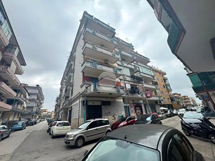 Appartamento quadrilocale in vendita in Via Luigi Einaldi, Arzano