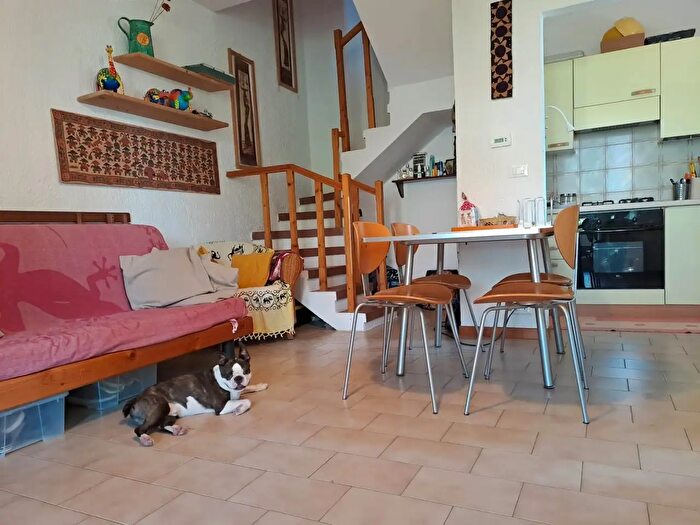 Appartamento quadrilocale in vendita in Via Annibale Carracci, Comacchio