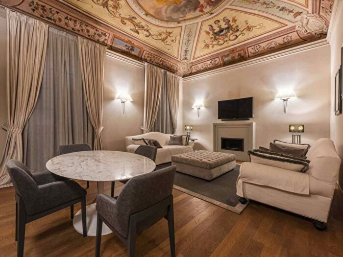 Appartamento trilocale in affitto in Via della Vigna Nuova, Piazza della Repubblica, Firenze