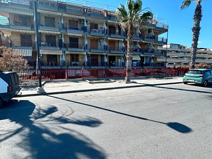 Appartamento bilocale in vendita in Via Lungomare, Sant'Alessio Siculo