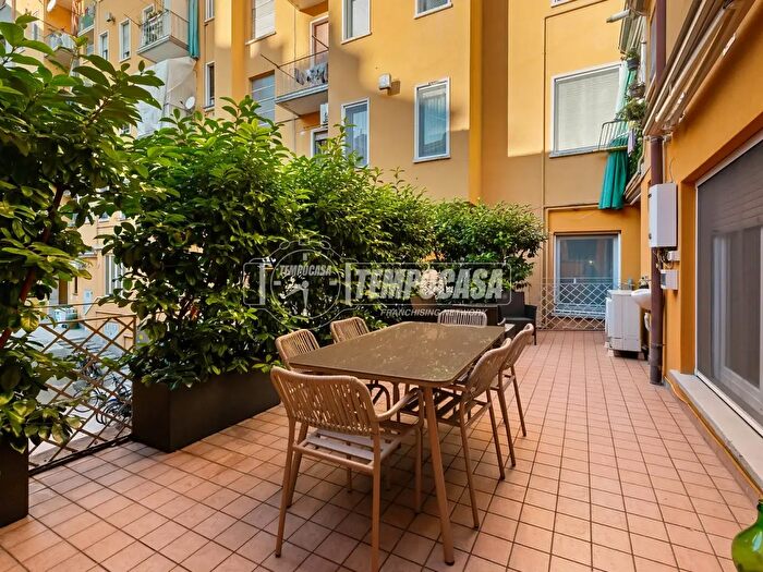 Appartamento trilocale in vendita in Via Moretto da Brescia, Milano