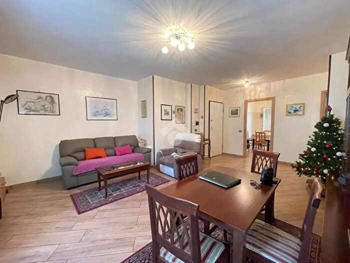 Appartamento trilocale in vendita in Via Gregorio Ancona, Bari