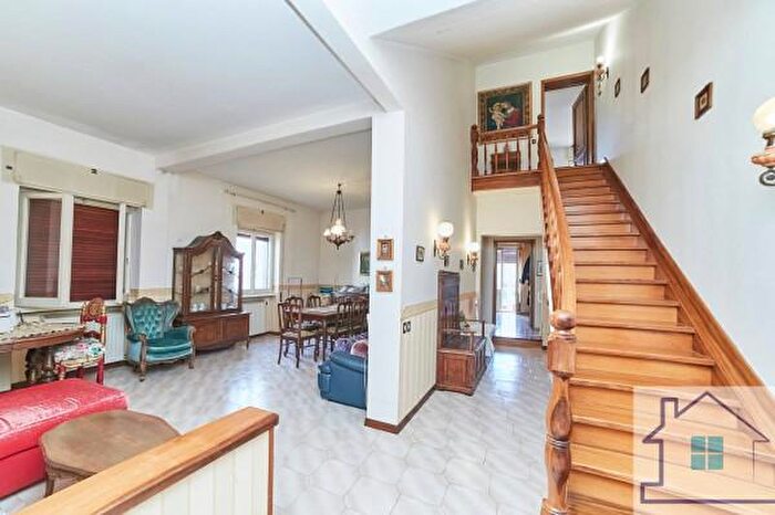 Appartamento quadrilocale in vendita in Via Isonzo, Grottaferrata