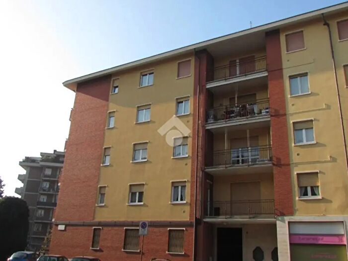 Appartamento trilocale in vendita in Piazza E S Paolo, Bergamo