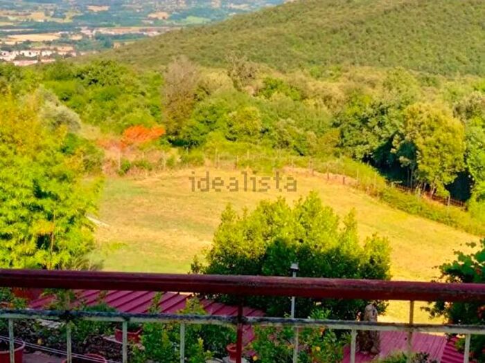 Appartamento con 5 locali in affitto in Bivio Di Tegoia Nn, Sovicille