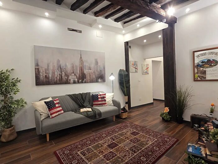 Appartamento quadrilocale in vendita in Vico Malatti, Genova