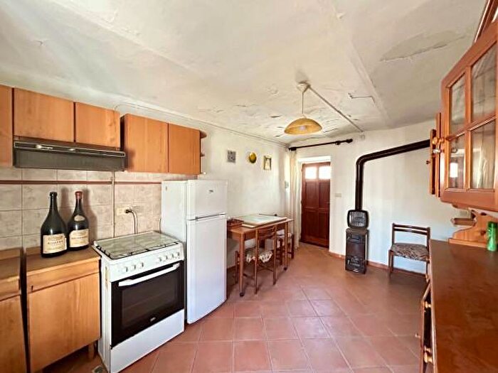 Casa trilocale in vendita in Via Giacomo Bove, Maranzana