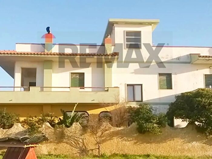 Appartamento con 6 locali in vendita in Contrada Campanella Snc, Messina