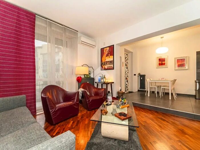 Appartamento con 5 locali in vendita in Via Sestriere, Torino