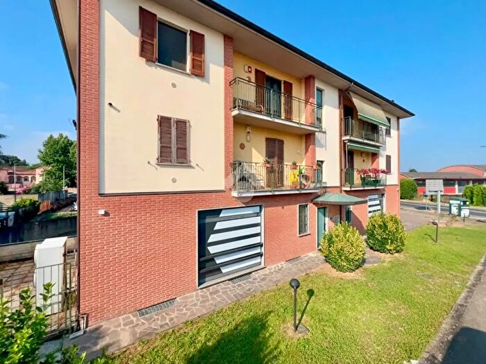 Appartamento trilocale in vendita in Via Circonvallazione, Broni