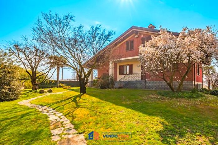 Casa quadrilocale in vendita in Via Carmagnola, Pancalieri