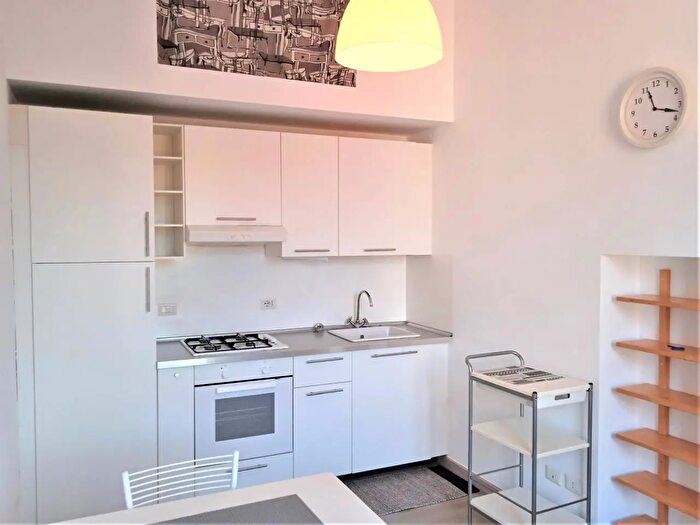 Appartamento monolocale in affitto in Via Mantova, Milano