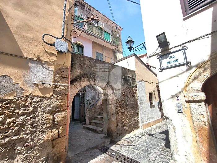 Appartamento bilocale in vendita in Via Pizzicagnoli, Crotone