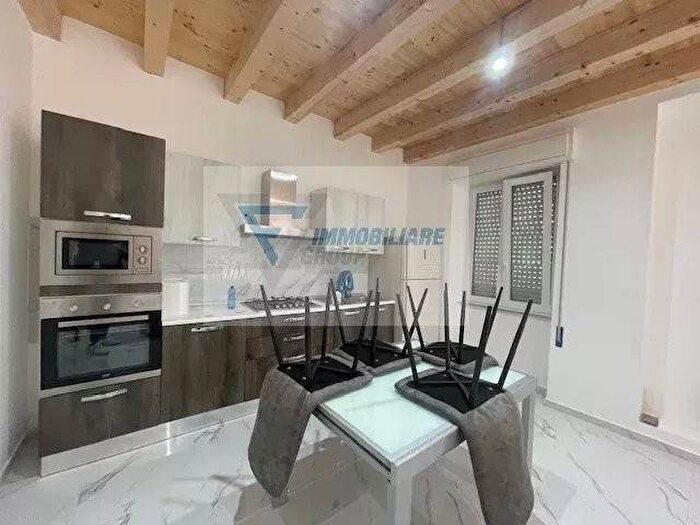 Appartamento con 5 locali in affitto in Via Plebiscito, Belvedere Tremmilia, Siracusa