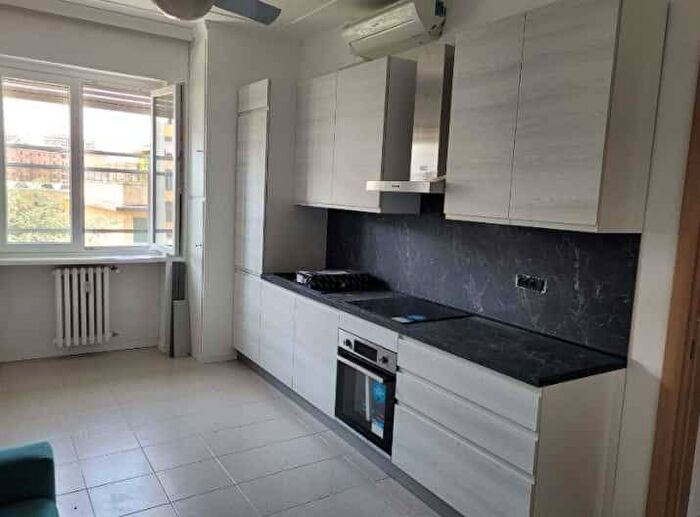 Appartamento in affitto in Via Giuseppe Avezzana, Corvetto, Milano