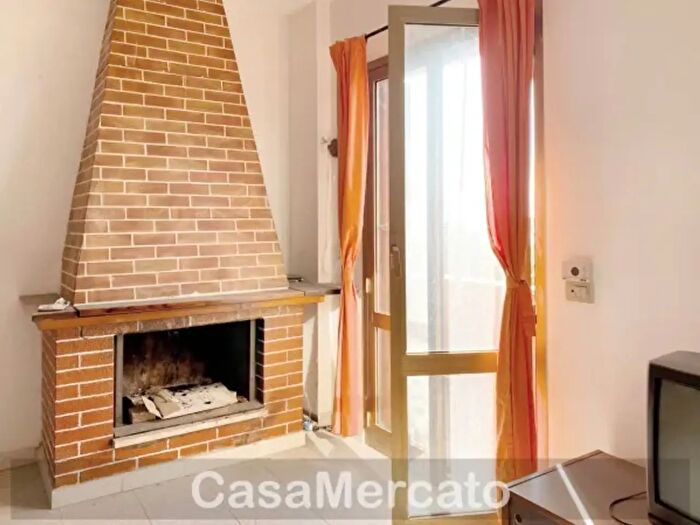 Appartamento trilocale in vendita in Via Ariccia, Rocca Di Papa