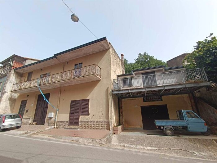 Appartamento trilocale in vendita in via roma, Treglia, Pontelatone