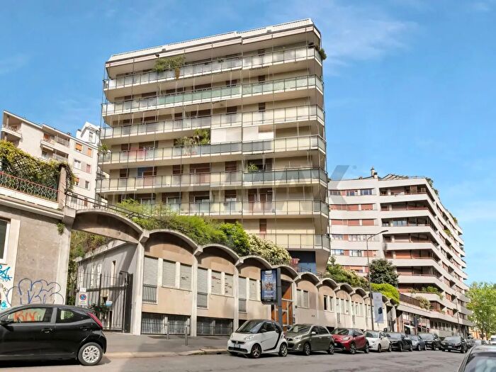 Appartamento bilocale in vendita in Via Plinio, Milano