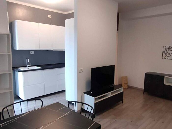 Appartamento bilocale in affitto in Gorla, Milano