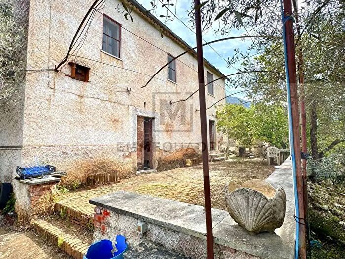 Casa trilocale in vendita in Via dellAscia, Sonnino