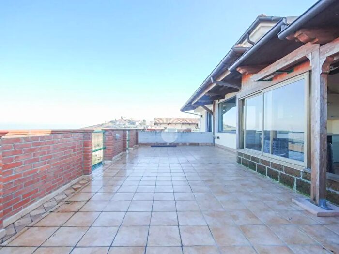 Appartamento con 6 locali in vendita in Via V Cerulli, Roseto Degli Abruzzi