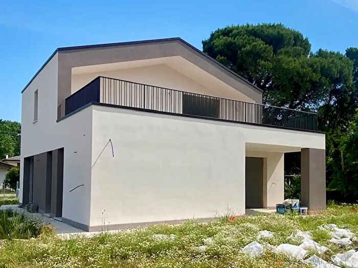 Casa quadrilocale in vendita in Via Guizze Alte Rustega Camposampiero, Camposampiero