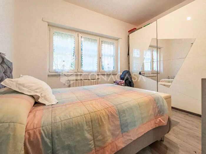 Appartamento trilocale in vendita in Via dei Laghi, Ciampino