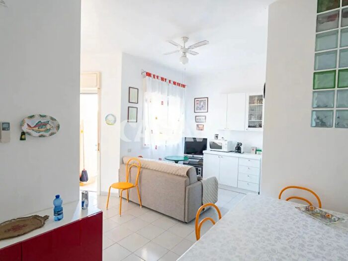 Appartamento trilocale in vendita in Contrada Pietrenere, Giardini Naxos