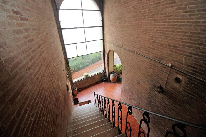 Appartamento con 5 locali in vendita in Costalpino Si, Siena