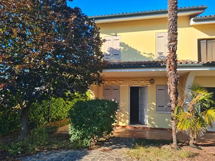 Casa con 6 locali in vendita in Via Peraro, Noventa Vicentina