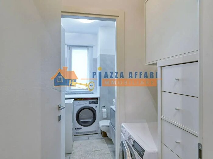 Appartamento trilocale in vendita in Via Cesare Battisti, Carnago