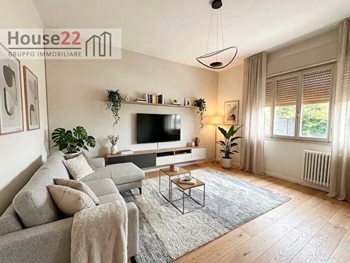 Appartamento quadrilocale in vendita in Via Giuseppe Gagliardotti, Vicenza