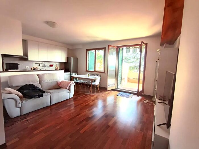 Appartamento con 5 locali in affitto in Via delle Grotte b, Perugia