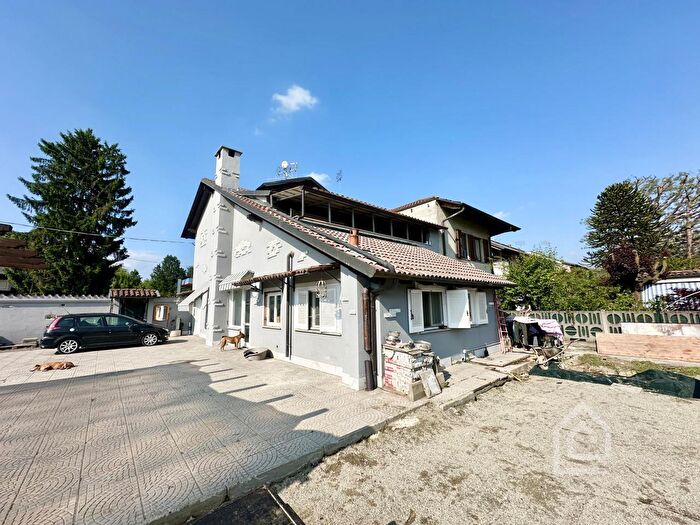 Casa con 6 locali in vendita in Via per Torino, Verolengo