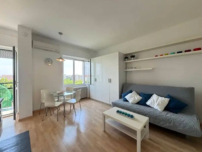 Appartamento monolocale in affitto in Piazzale Tripoli, Milano