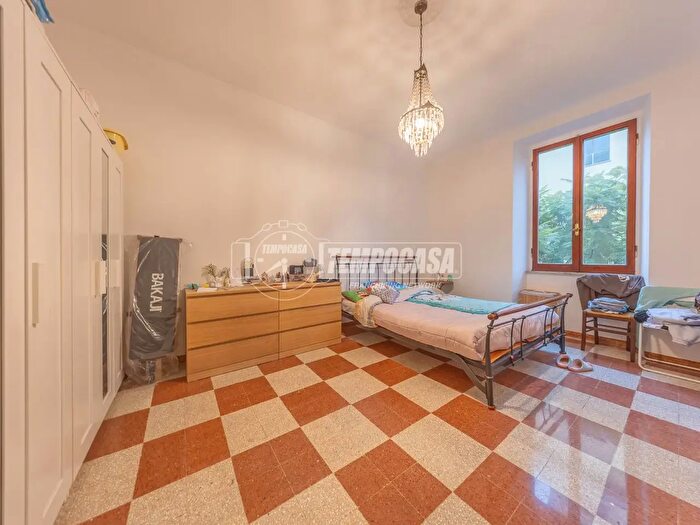 Appartamento trilocale in vendita in Via Giacomo Barzellotti, Roma