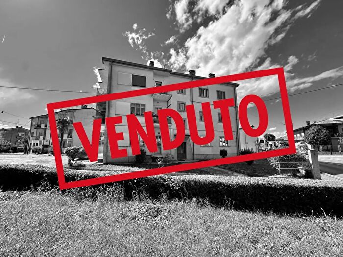 Appartamento con 6 locali in vendita in Viale Venezia Giulia, Cormons
