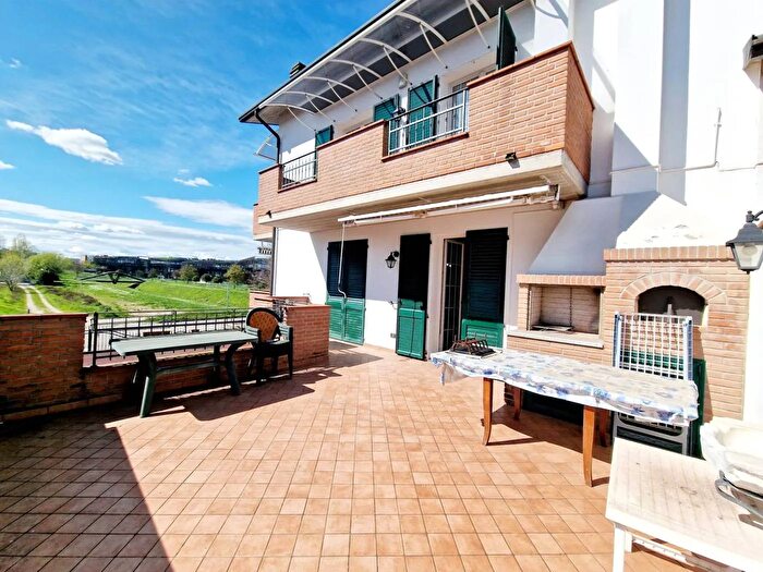 Appartamento con 5 locali in vendita in Via Val di Fassa Ravenna, Ravenna