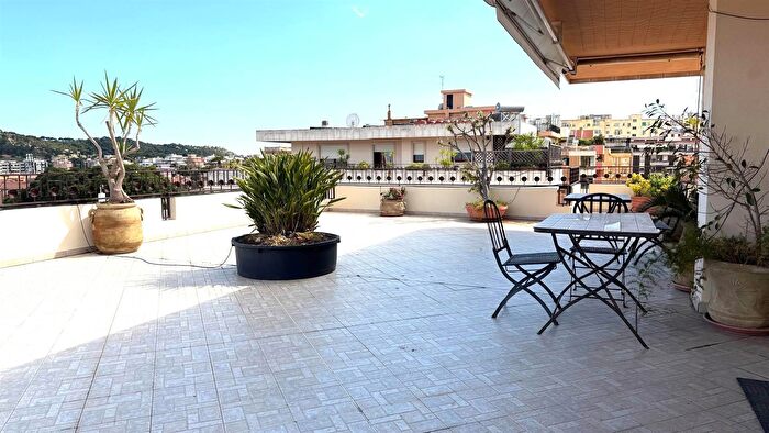 Appartamento con 6 locali in vendita in Cagliari