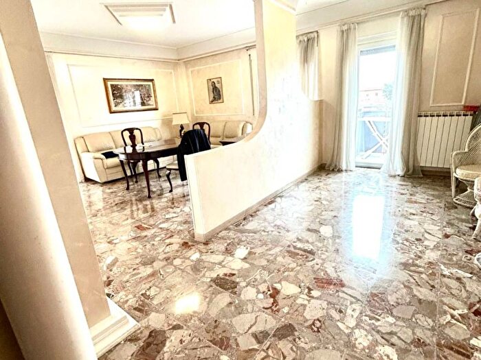 Appartamento quadrilocale in affitto in Via Guglielmo Marconi, Centro, Avezzano