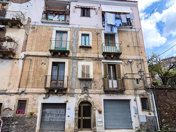 Appartamento bilocale in vendita in Corso Cristoforo Colombo, Paola