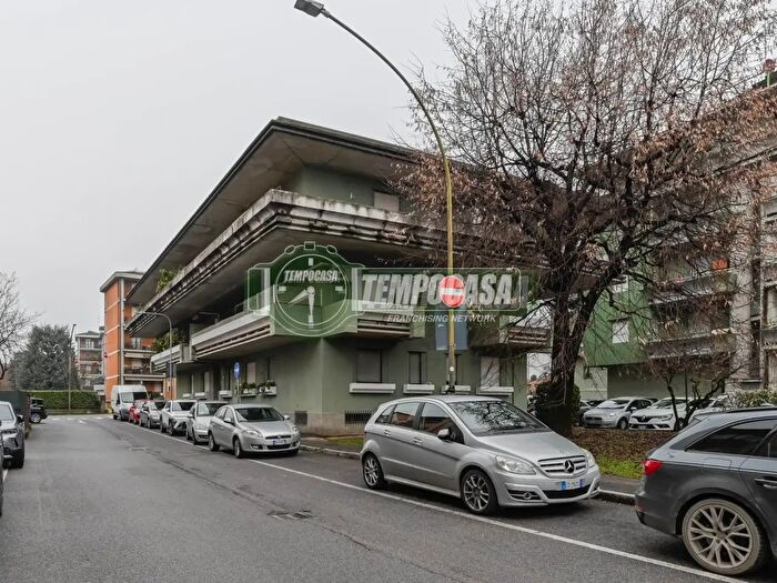 Appartamento trilocale in vendita in Via Giacomo Matteotti, Stezzano