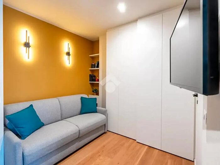 Appartamento monolocale in affitto in Via della Moscova, Milano