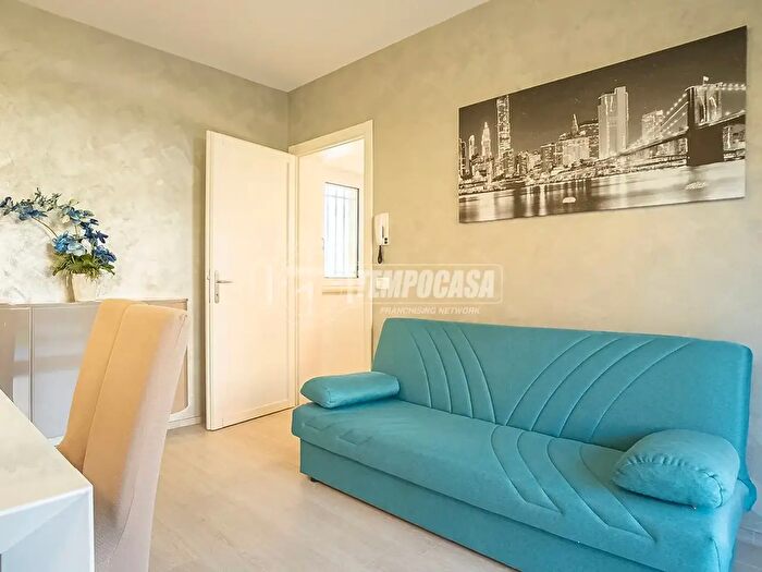 Appartamento trilocale in vendita in Via Caravaggio, Sirmione
