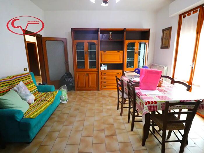 Appartamento con 5 locali in vendita in Via Pacinotti, Montevarchi