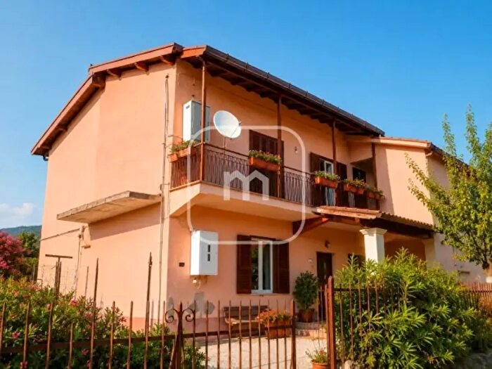 Appartamento trilocale in vendita in Via Quadrelle, Palestrina