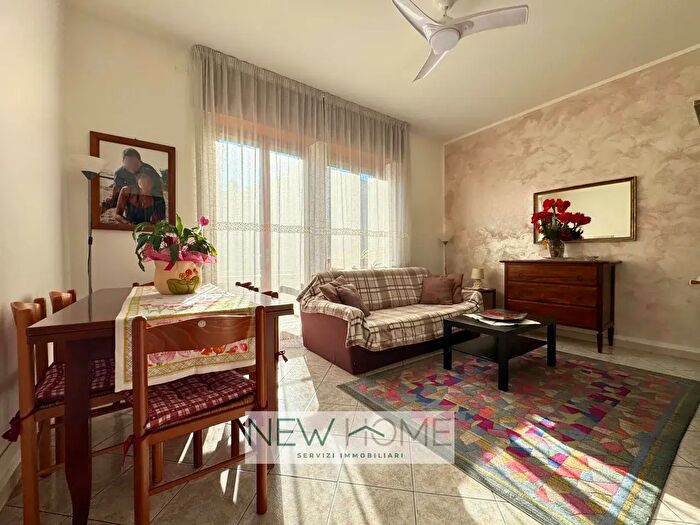 Appartamento quadrilocale in vendita in Via Galeazzo Florimonte, Verona