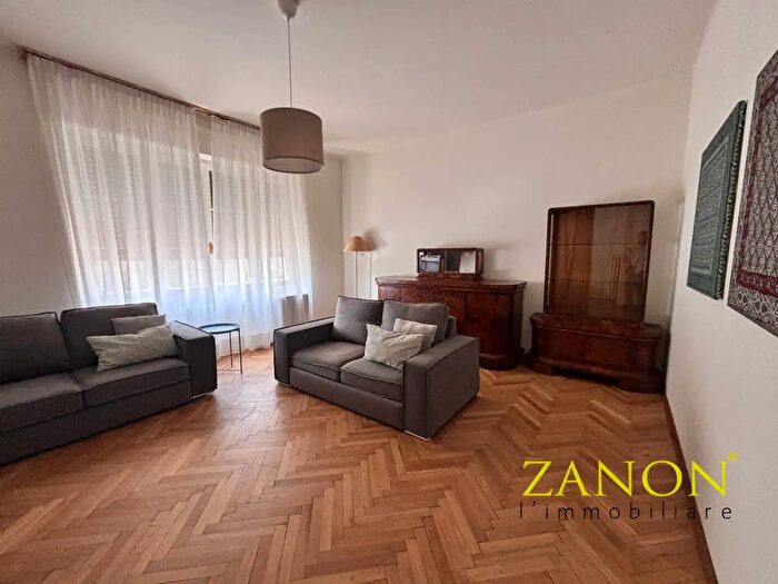 Appartamento con 7 locali in affitto in Piazza della Vittoria, Gorizia