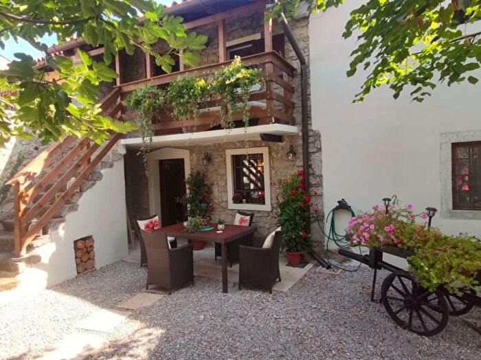 Casa bilocale in affitto in Basovizza Trebiciano, Trieste